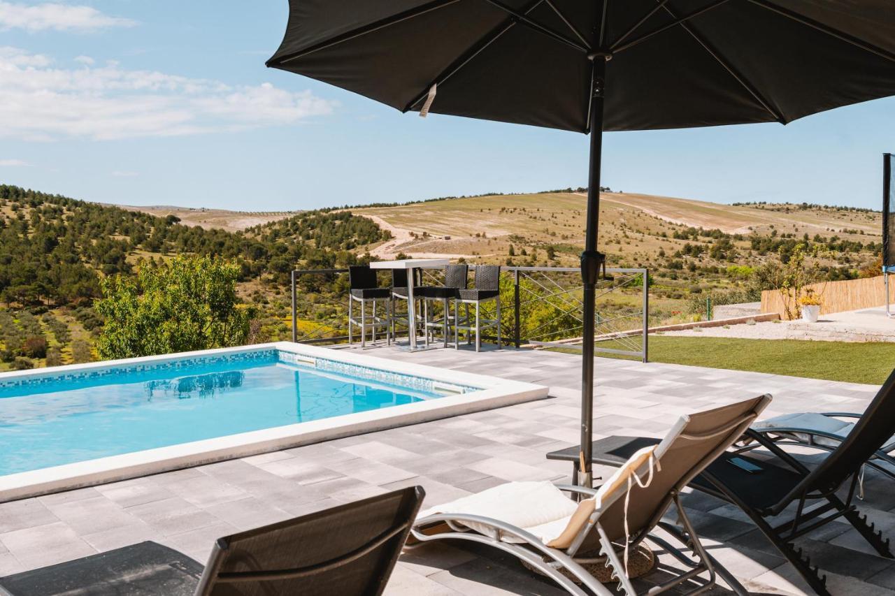 Guest House "The View" - With A Pool Donje Polje Eksteriør billede