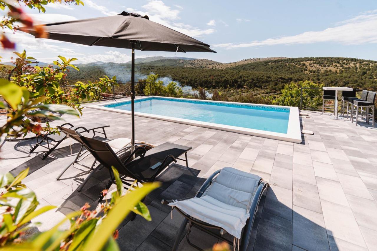 Guest House "The View" - With A Pool Donje Polje Eksteriør billede
